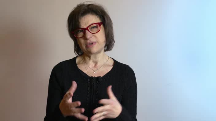 Vidéo "Chatte sur un toit brûlant", entretien avec Claudia Stavisky